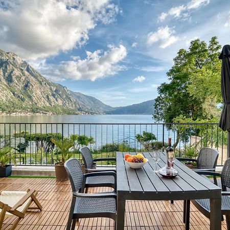Beachfront Villa Nautica Котор Экстерьер фото